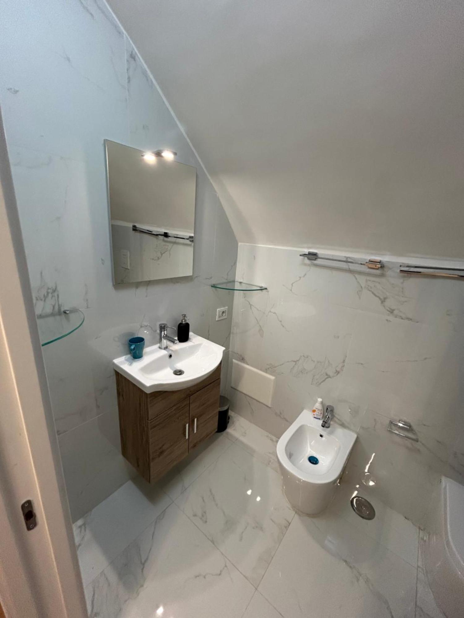 Brother'S 50 Apartment Наполи Екстериор снимка
