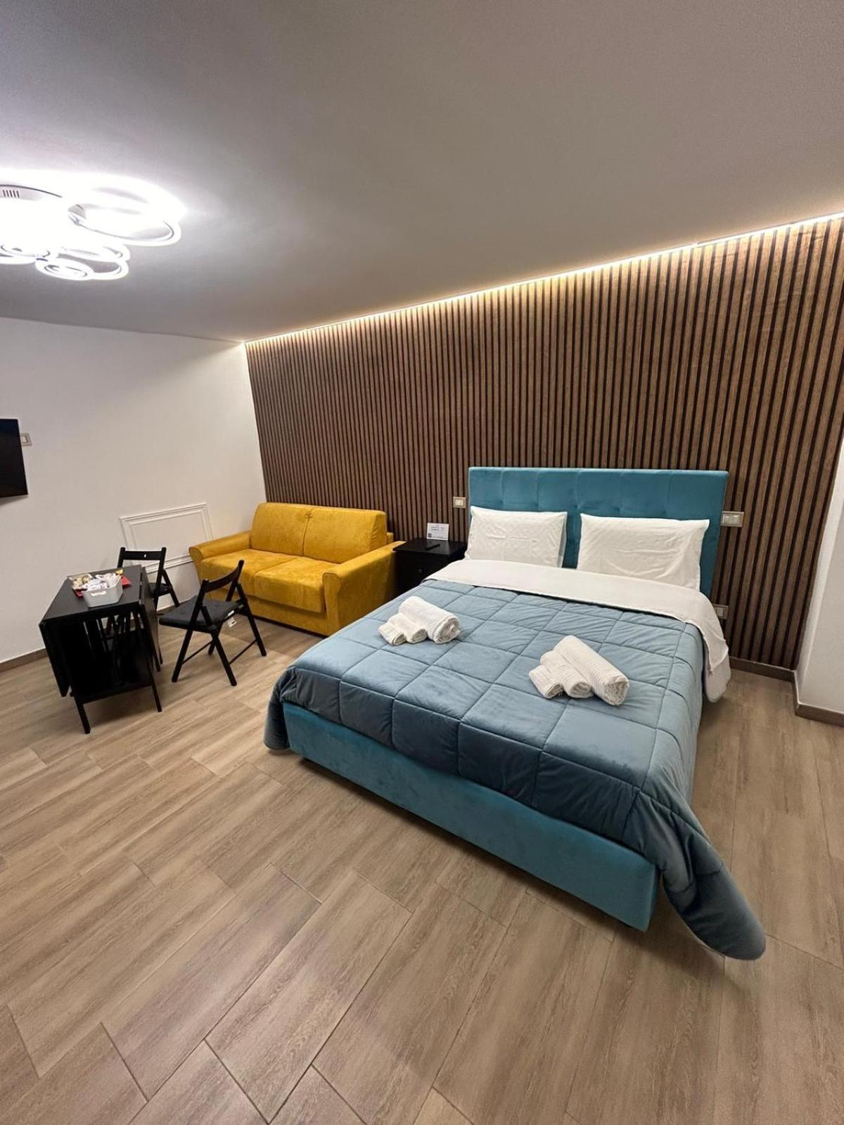 Brother'S 50 Apartment Наполи Екстериор снимка