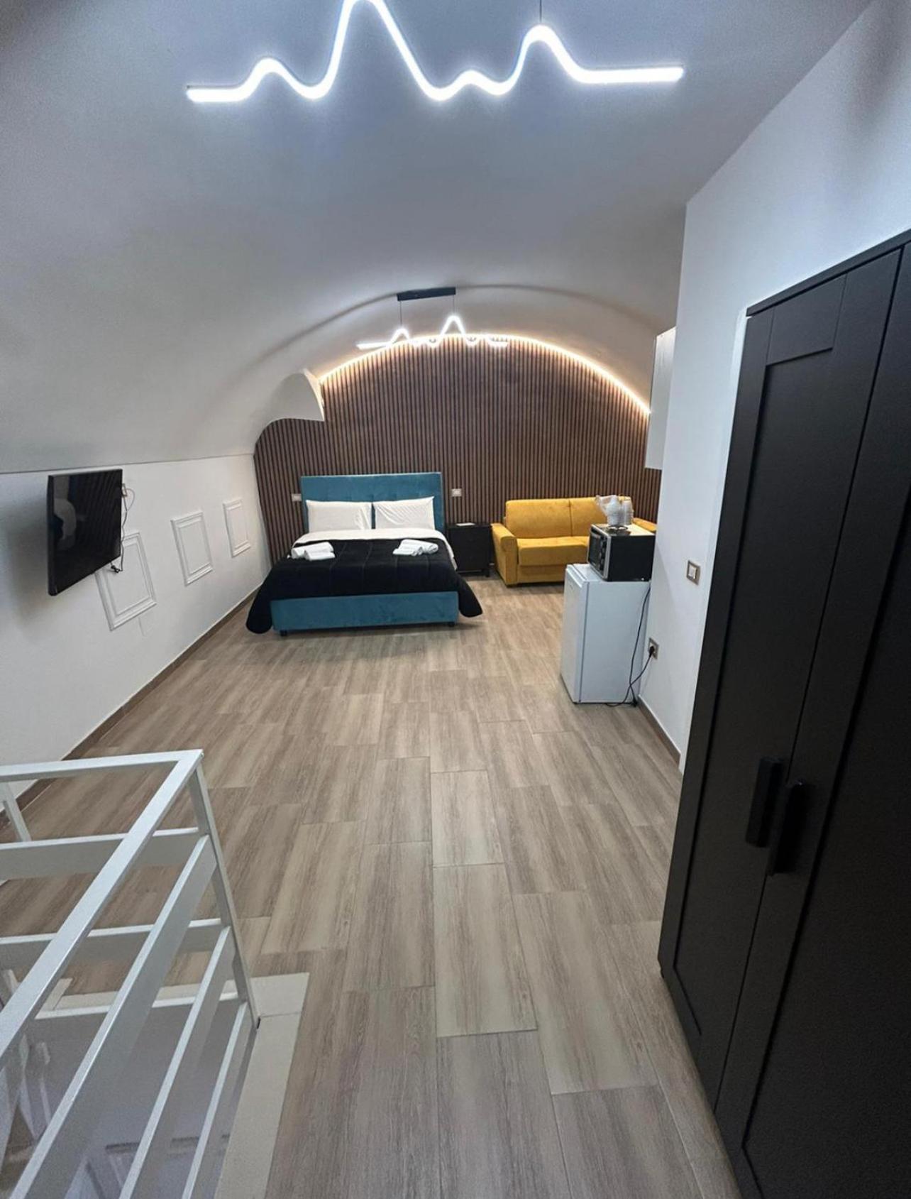 Brother'S 50 Apartment Наполи Екстериор снимка